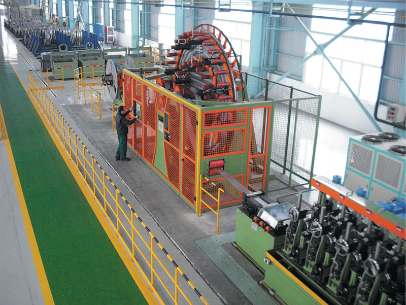 LINEA Linea per la produzione di tubi in acciaio inossidabile AISI 409, da 18 mm a 76 mm di diametro, saldati in Alta Frequenza.